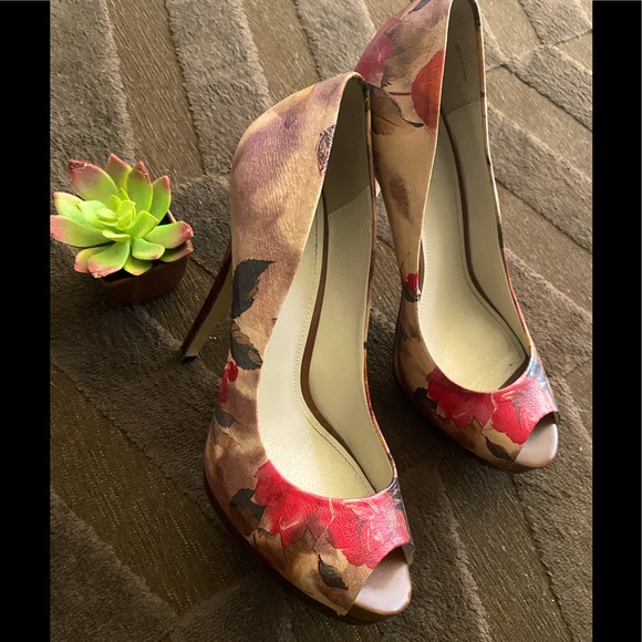 Aldo Platforms - Picture 1 of 6